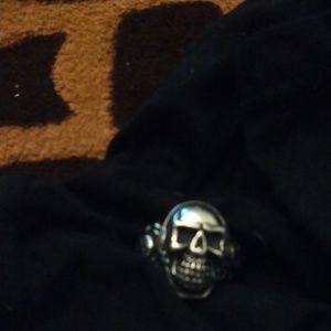 Men's stainless steel skull ring size 11